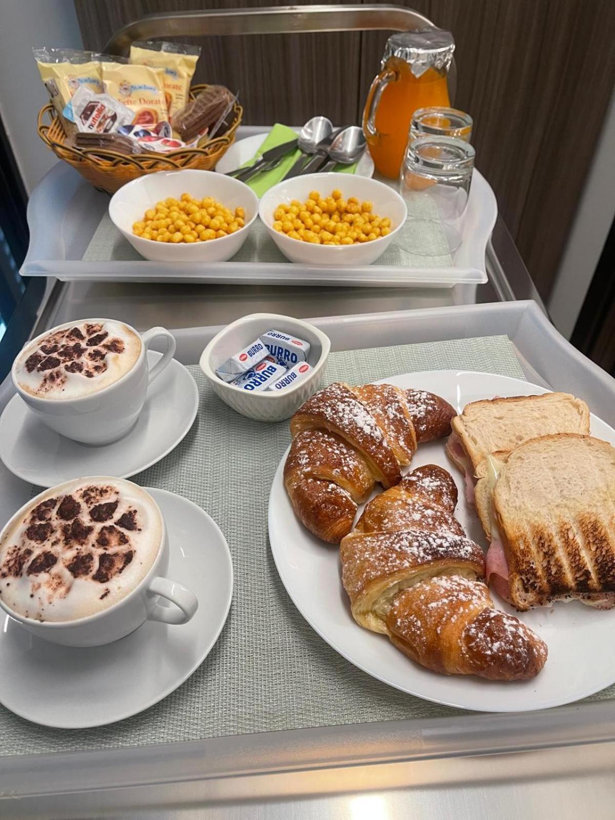 Napoli Central Capodichino B&B Zewnętrze zdjęcie